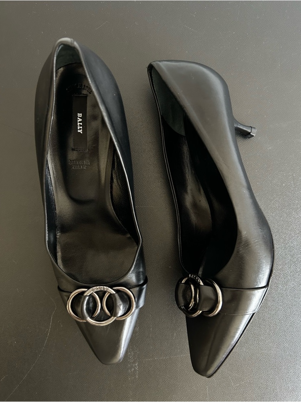 Y2K BALLY Sz 7  Black Leather Kitten Heel Pointed Pumps SIGNATURE HARDWARE